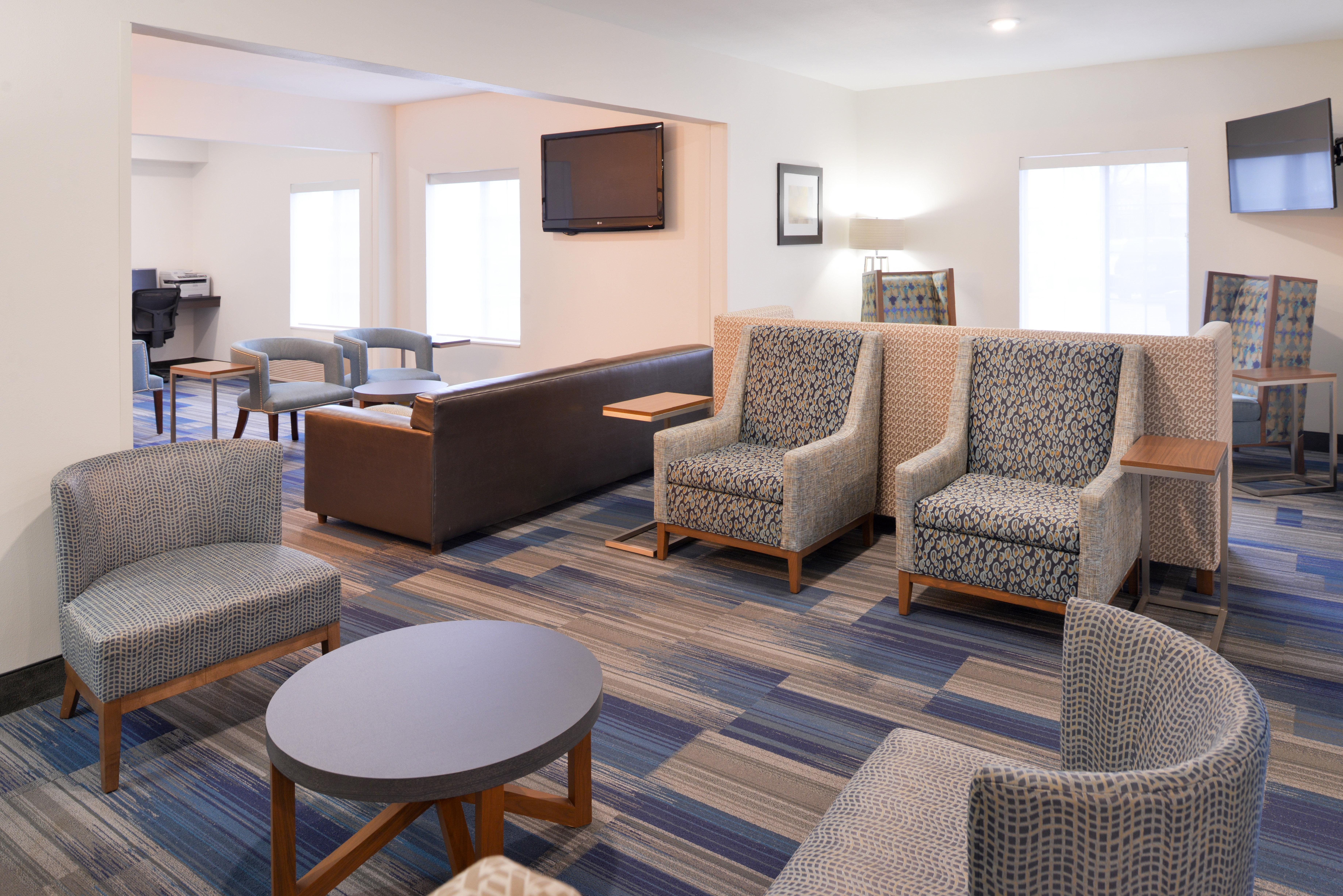 Holiday Inn Express Hotel & Suites Sioux Falls At Empire Mall By Ihg Exterior photo