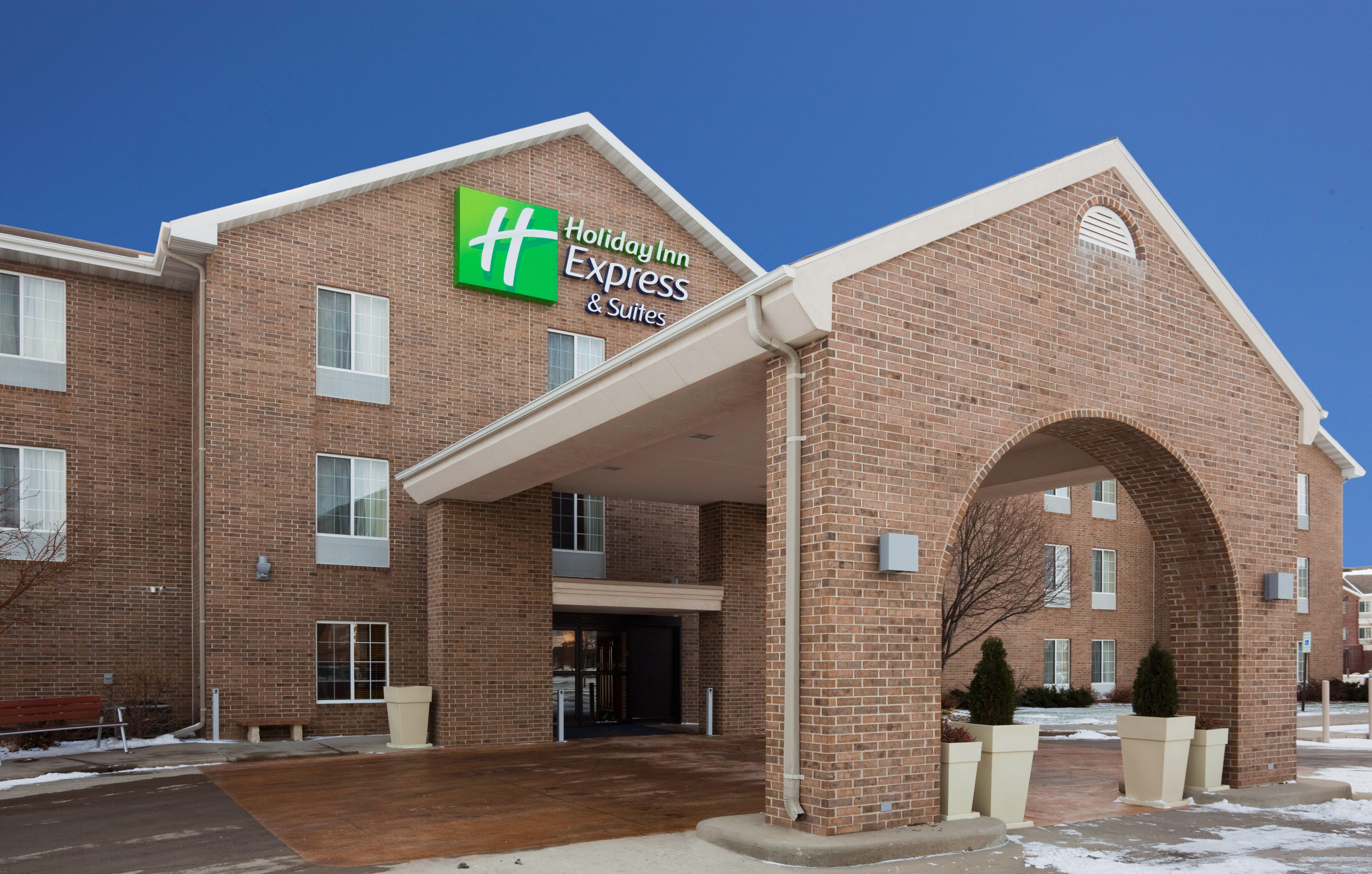 Holiday Inn Express Hotel & Suites Sioux Falls At Empire Mall By Ihg Exterior photo