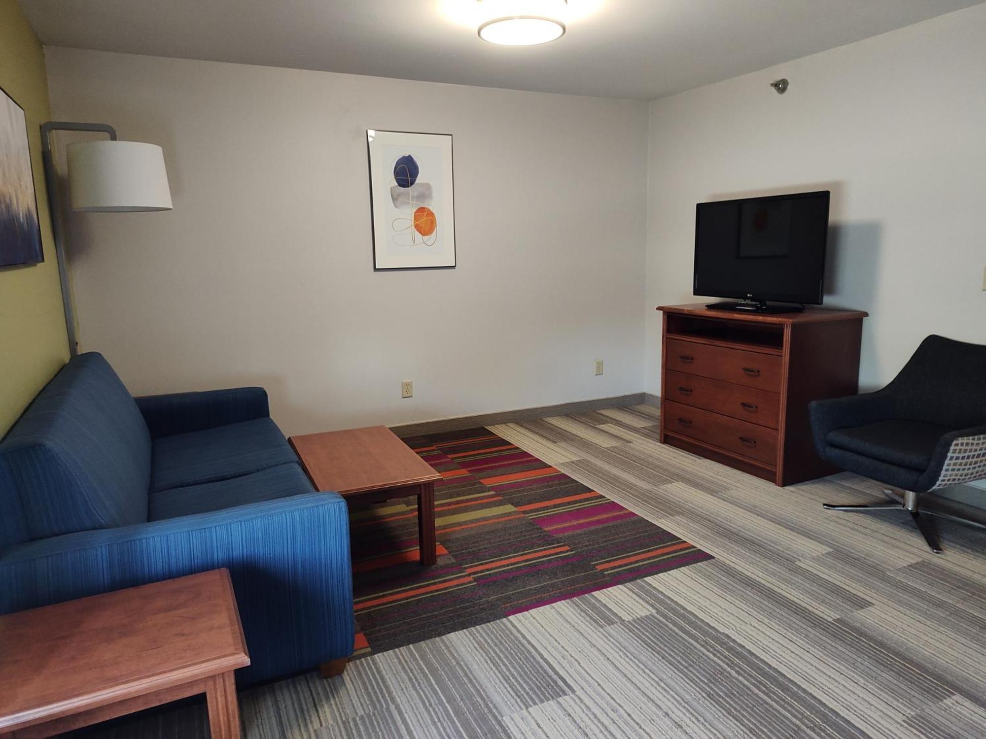 Holiday Inn Express Hotel & Suites Sioux Falls At Empire Mall By Ihg Exterior photo