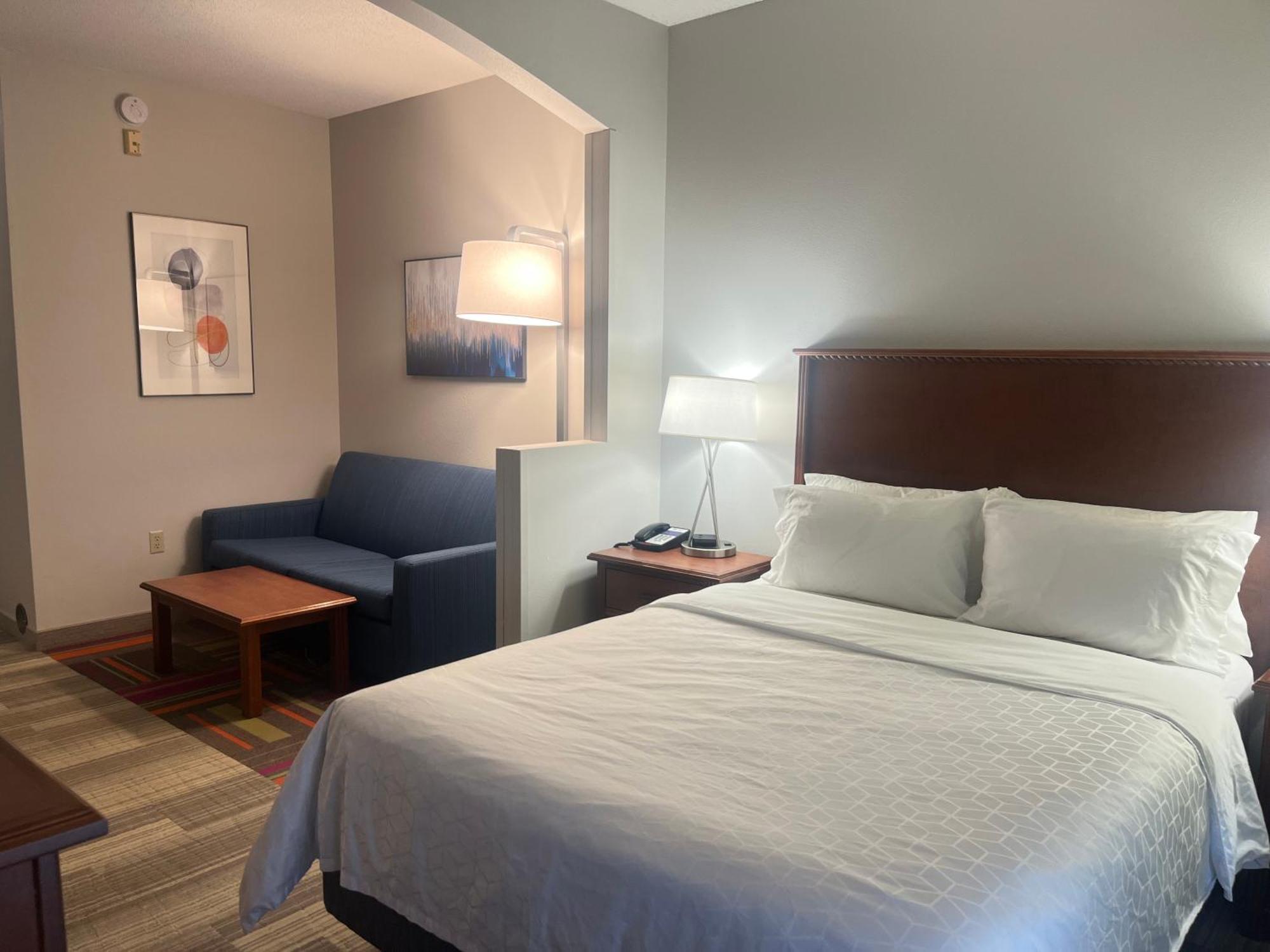 Holiday Inn Express Hotel & Suites Sioux Falls At Empire Mall By Ihg Exterior photo