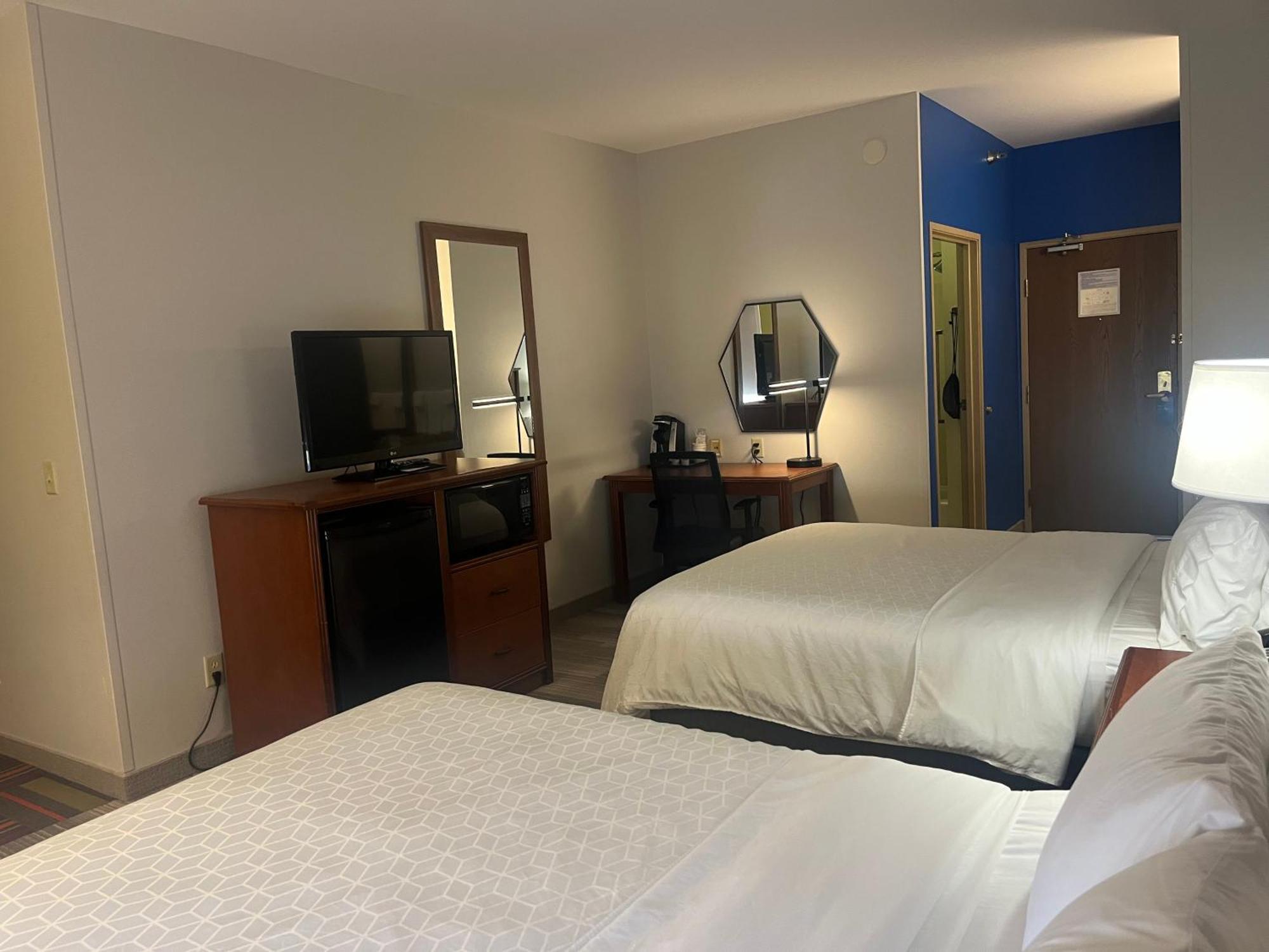 Holiday Inn Express Hotel & Suites Sioux Falls At Empire Mall By Ihg Exterior photo